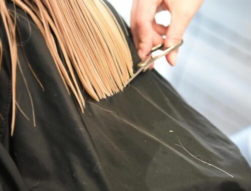 Haare schneiden im Salon Hammerbrücke